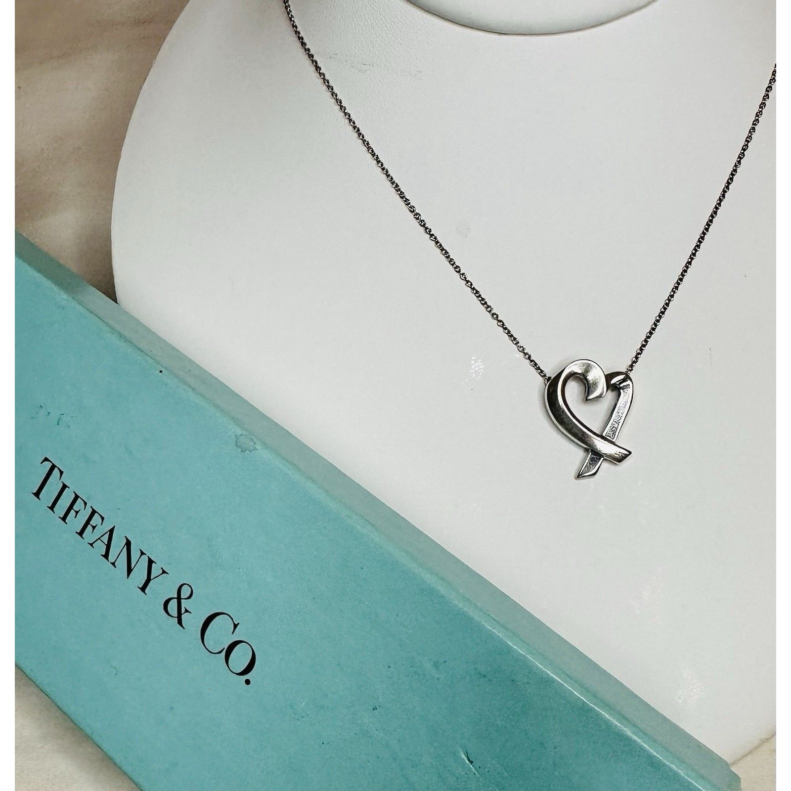Tiffany & Co. Paloma Picasso Loving Heart Pendant Necklace Sterling Silver Wbox
